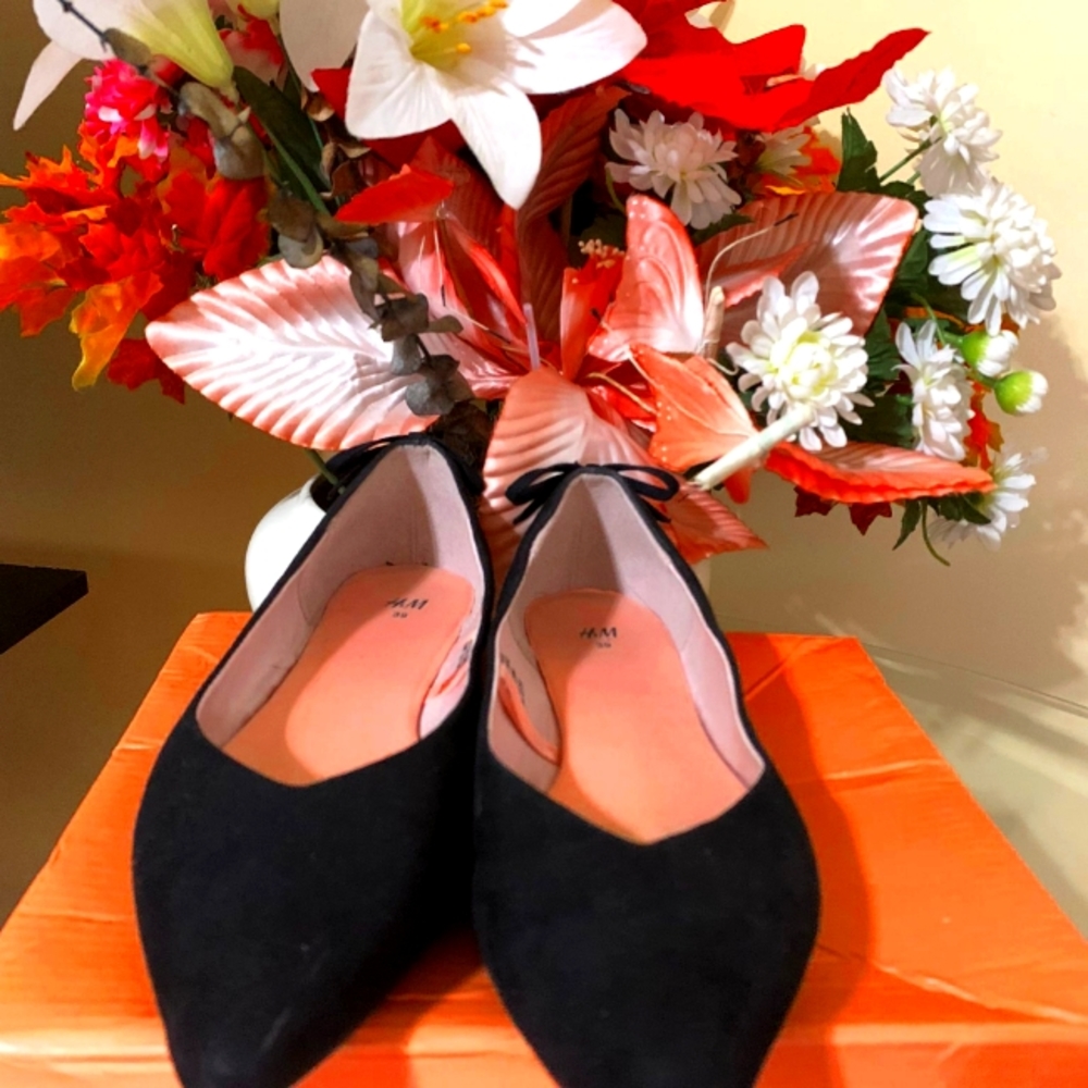 H&M black flats